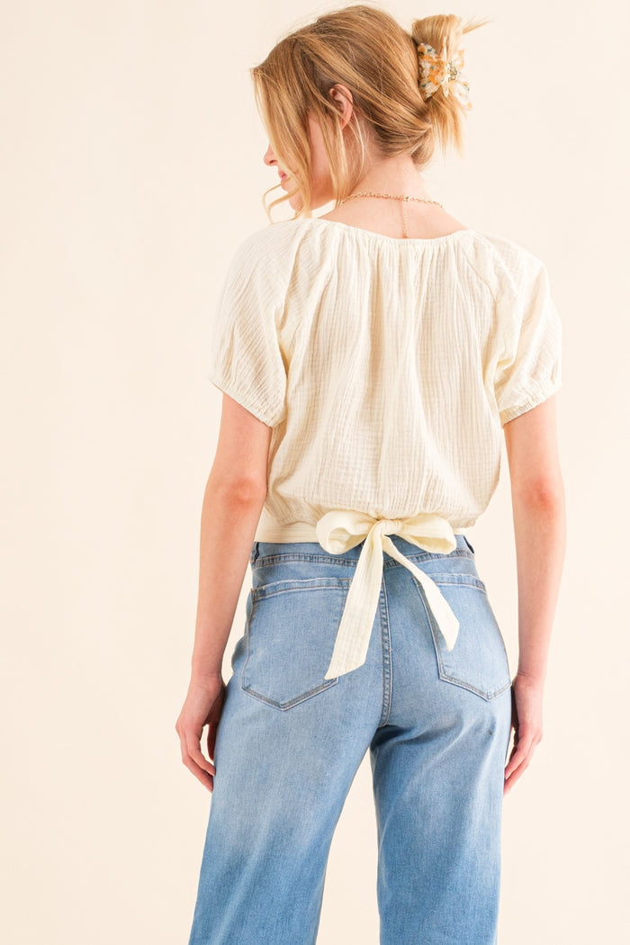 [And The Why] Back Waist Tie Cropped Blouse