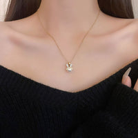 [F&P] Titanium Steel Inlaid Zircon Pearl Pendant Necklace