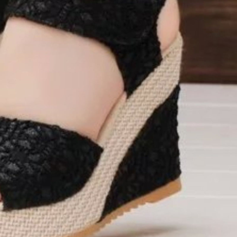 [H@Y@H@E] Lace Detail Open Toe High Heel Sandals