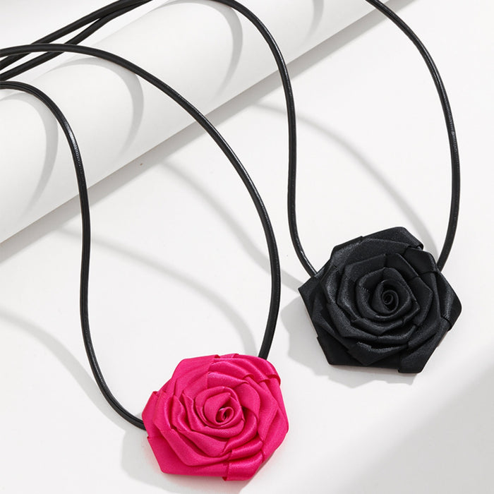 [Ken] PU Leather Rope Rose Shape Necklace